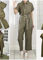 Дуже стильний комбінезон Zara з блискавкою і паском. Супер на фігурі. 