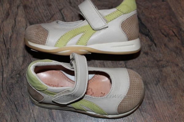 Кожаные туфельки, кроссовочки для девочек-19-20размер