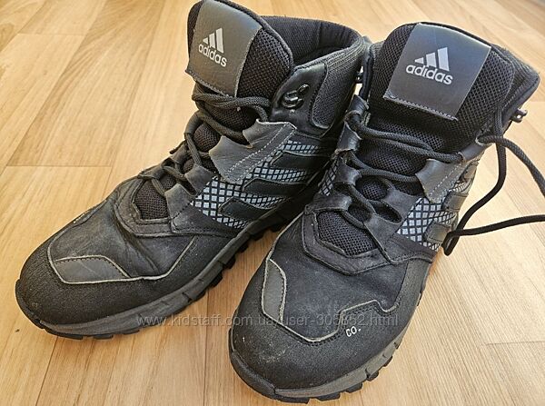 Зимні ботинки Adidas розмір 41 26,5см