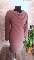 Теплое элегантное платье  цвета капучино р. М