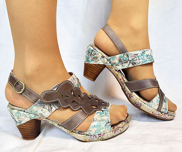 838. Босоніжки шкіряні Laura Vita Франція 37 р.