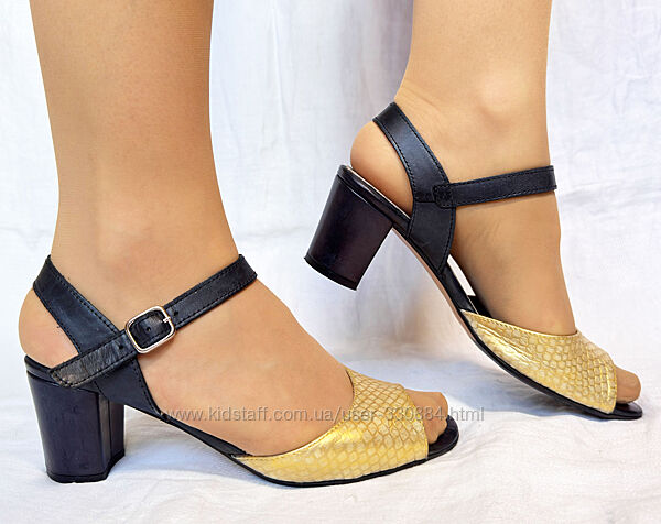 850. Босоніжки шкіряні Wonders Іспанія 38 р.