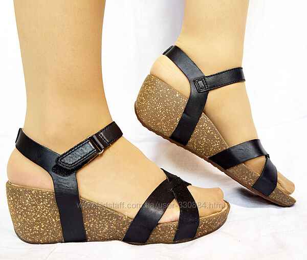 878. Босоніжки шкіряні Clarks 38 р. 