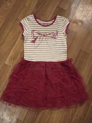 Нарядное платье 6-7 лет