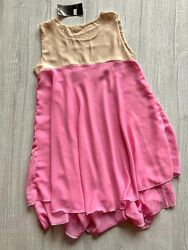 Нежно-розовый сарафан платье