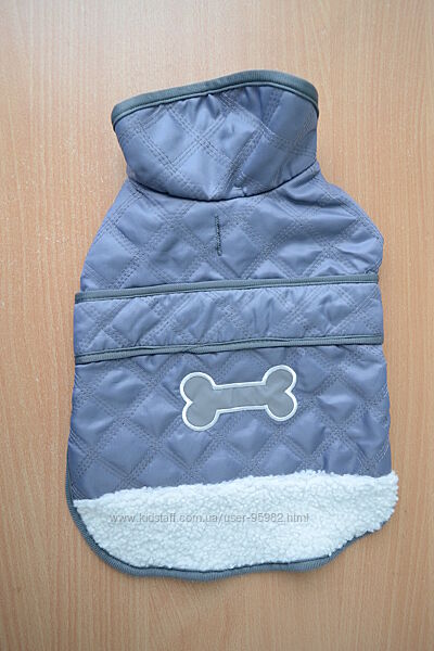 Тепла попонка на невеликий собаку з хутряним коміром