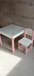 Новый комплект из сосны с росписью. Стол и стул.