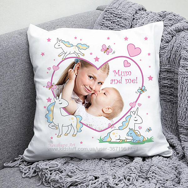 Подушки дизайнерськи з вашим фото на тему материнства.