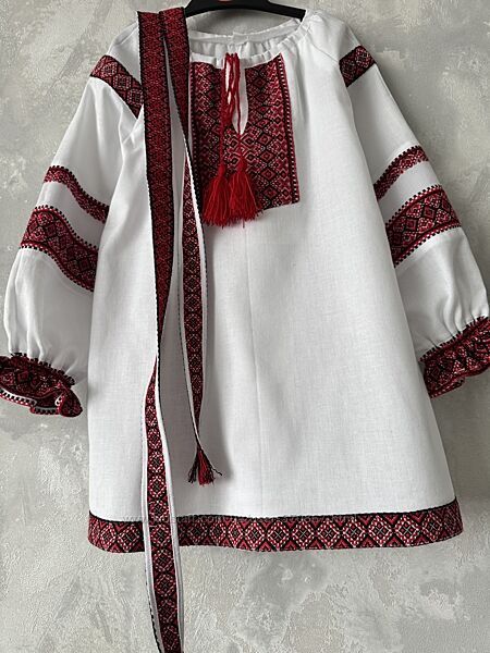 Вишиванка дівчинці 152 р. 