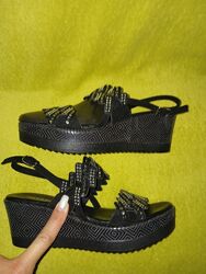 Босоножки Италия кожа чёрные стразы р.37 38