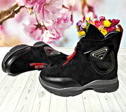 Деми ботинки р-р 34-23 см  черные, фирма kimbo-o