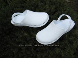 Обувь для медработников, сабо кроксы  женские, белые в наличии