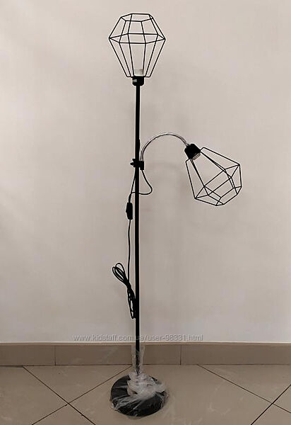 Торшер в стиле лофт с независимым управлением лампами