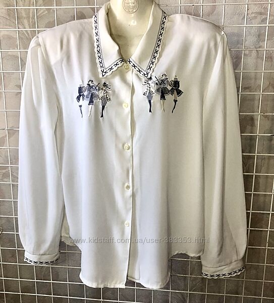 Молочная вышитая блузка -музыканты. 5052