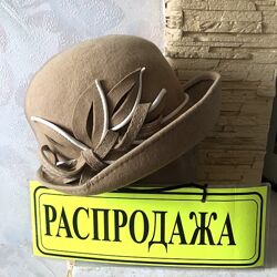 Фетровая  шляпа с декором