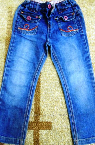 Стильные джинсики  MARKS&SPENSER рост 104 на 3-4  годика 