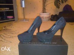 Продам туфли женские замшевые GLOSSI, 35 размер, идут на 36 