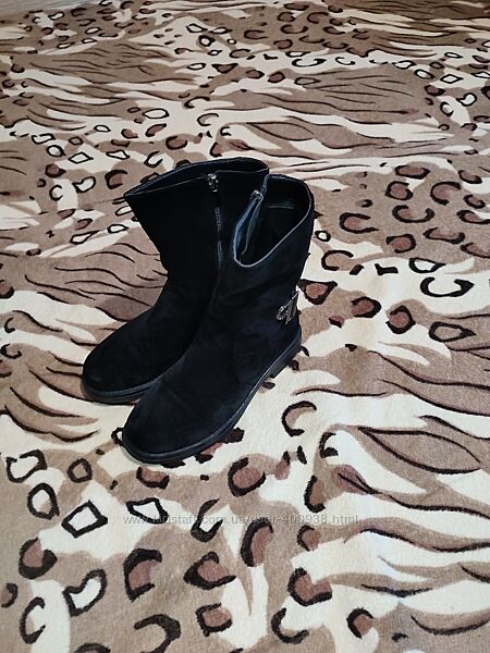 Демісезонні чобітки на дівчинку розмір 36 для прогулянок вдома