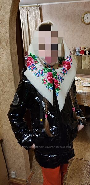 Чорна демісезонні куртка для дівчинки 11-12 років