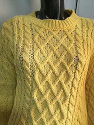 Желтый свитер по скидке