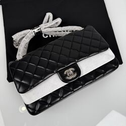 Сумка з натуральної гладкої шкіри Chanel чорна, фурнітура срібна