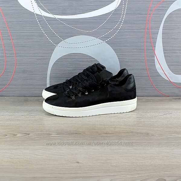 Кроссовки Nubikk