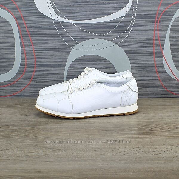 Кросівки H32