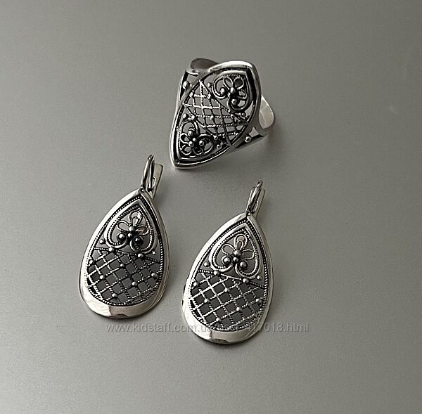 Сережки і каблучка срібло 925