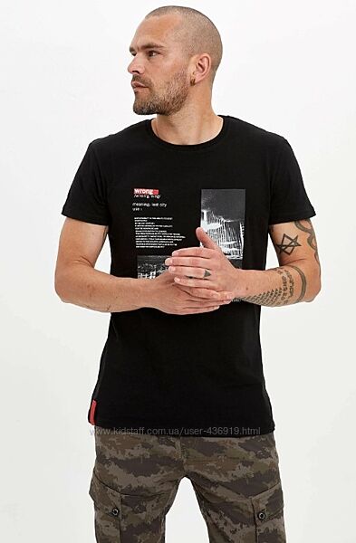 Черная мужская футболка Defacto / Дефакто с городским принтом