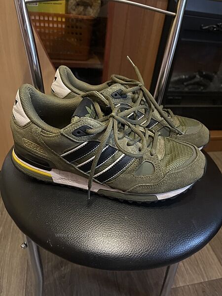 Кросівки adidas zx750, розмір 40