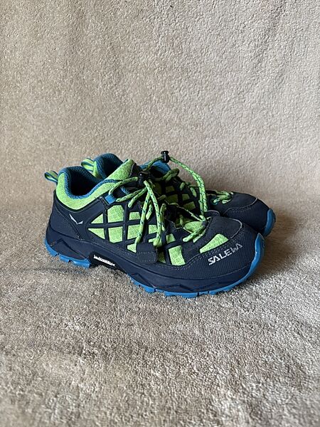 Salewa Wildfire кросівки р.35 устілка 23см