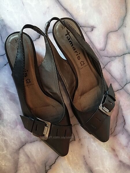 Кожаные босоножки