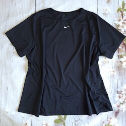 Спортивная футболка Nike размер XL-2XL
