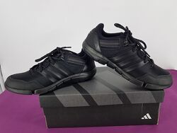 Кроссовки Adidas Ilae eur-38 стелька 25 см на стопу 24,5 см
