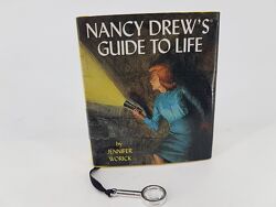  Винтажная мини-книга с лупой Руководства Нэнси Дрю по жизни