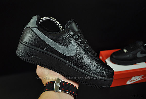 Зимние кроссовки Nike Air Force 1 черные, зима, мех