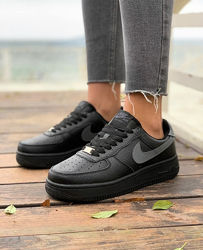 Зимние кроссовки Nike Air Force черные, мех