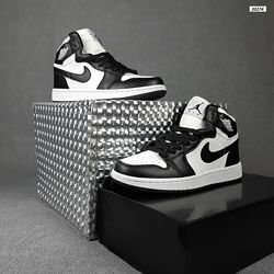  Кроссовки мужские Nike Air Jordan, белые с черным