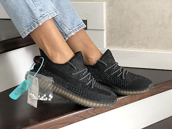 Кроссовки женские Adidas Yeezy Boost 350 v2, черные