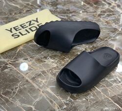 Шлепанцы женские Adidas Yeezy Slide, черные