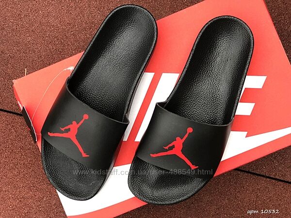 Шлепанцы мужские Nike Air Jordan , черные с красным