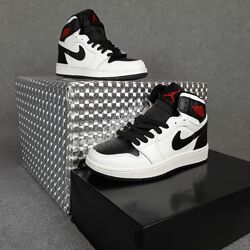 Кроссовки мужские высокие Nike Air Jordan , белые с черным