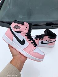 Кроссовки женские Nike Air Jordan, белые с розовым 36-41р