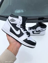 Кроссовки женские Nike Air Jordan, белые с черным 