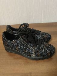 Жіночі легенькі туфлі німеччина