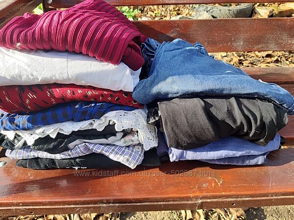 Отдам вещи 42/46 рр