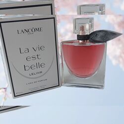 Парфюмированна вода Lancome La vi est belle l&acuteelixir 50ml edp