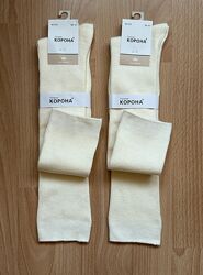 Высокие светлые кашемировые гольфы в рубчик