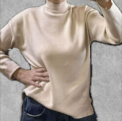 Кашемировые свитера под горло , по бокам разрезы , 3 цвета