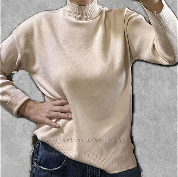 Кашемировые свитера под горло , по бокам разрезы , 3 цвета